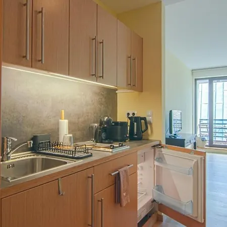 Deno アパート ボロヴェッツ